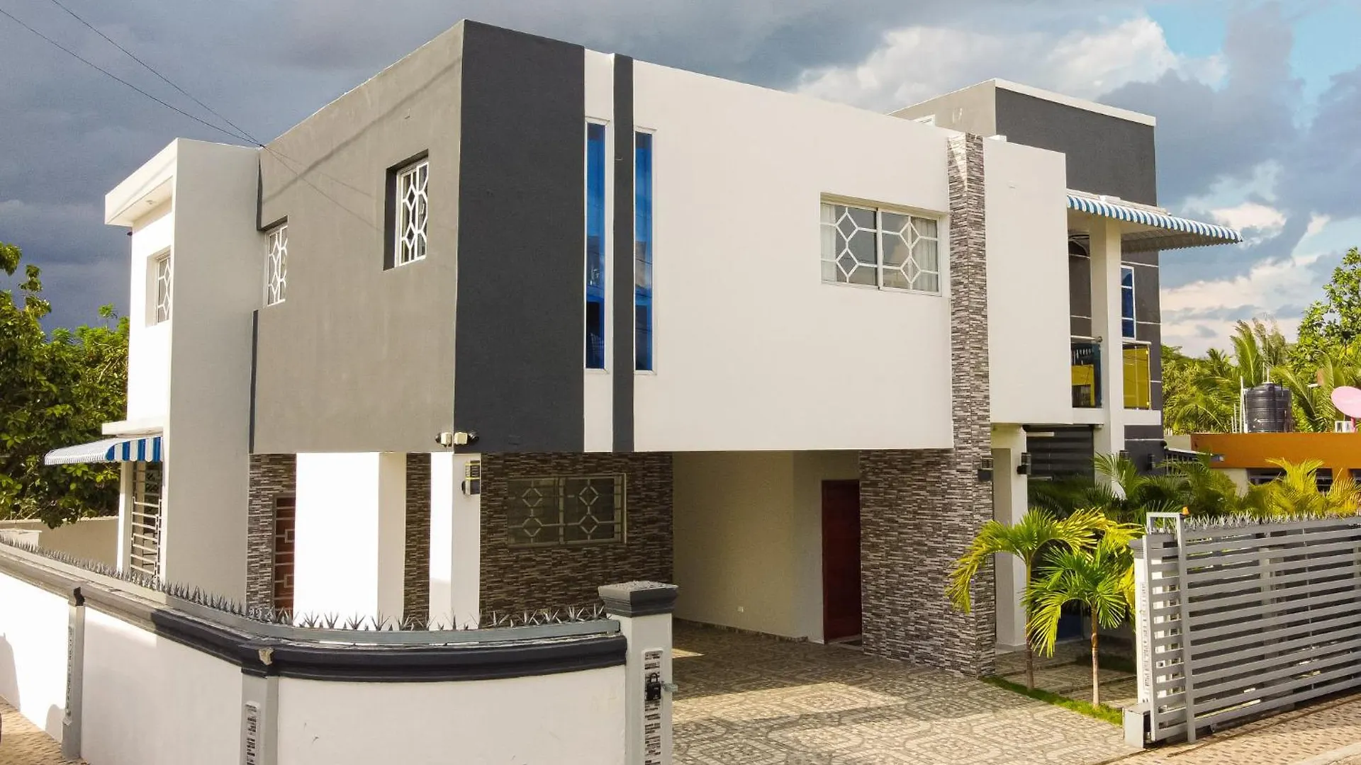 Apartamento Lujoso En Bonao Dr #1 0*,